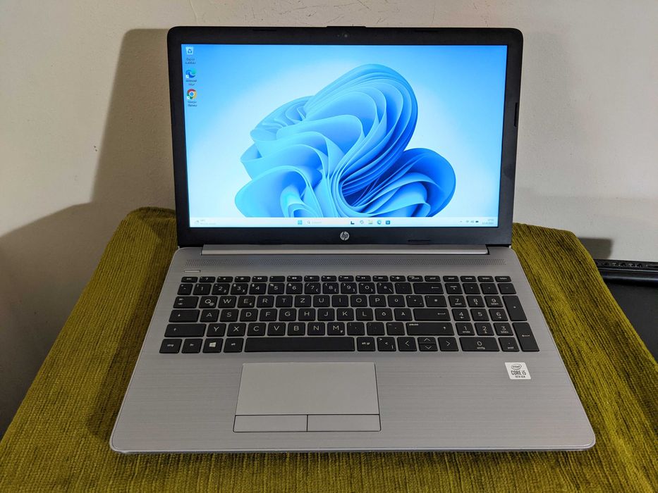Laptop HP 250 G7 15.6" FHD i5-1035G, 8GB, 256GB SSD, unitate DVD