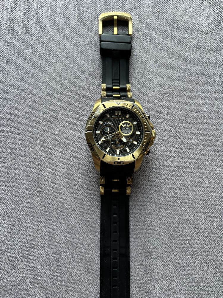 Часовник INVICTA