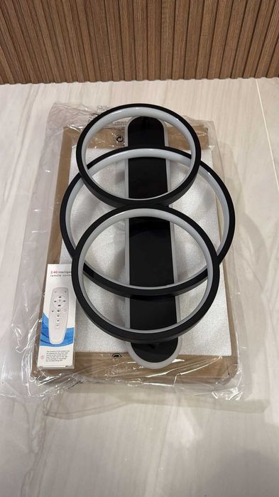 Plafoniera noua cu telecomanda