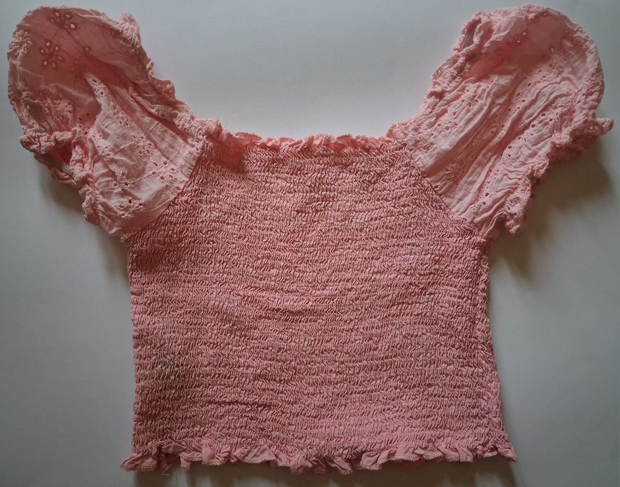 Продавам блузи с къс ръкав