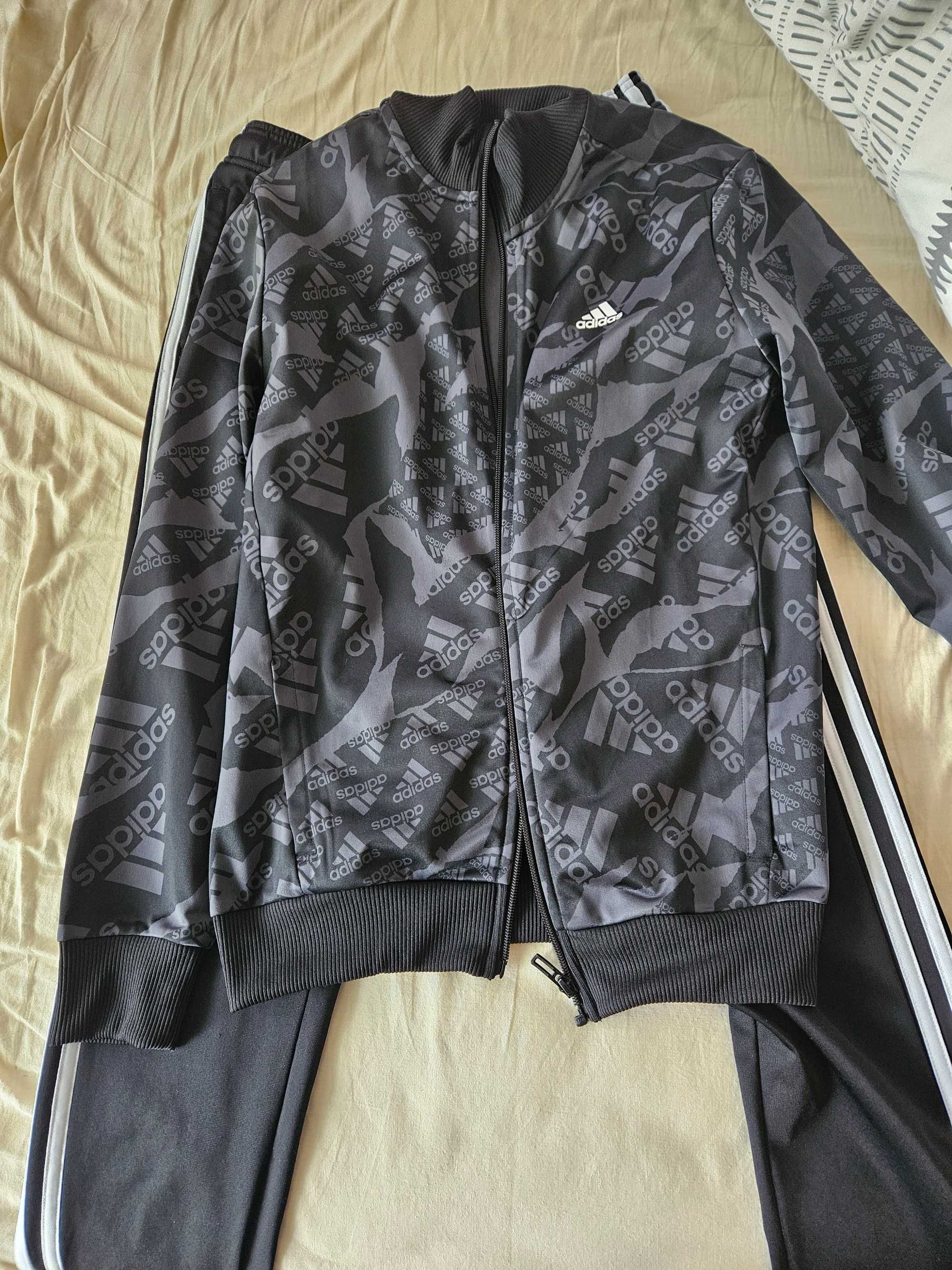 Продавам Анцунг Adidas