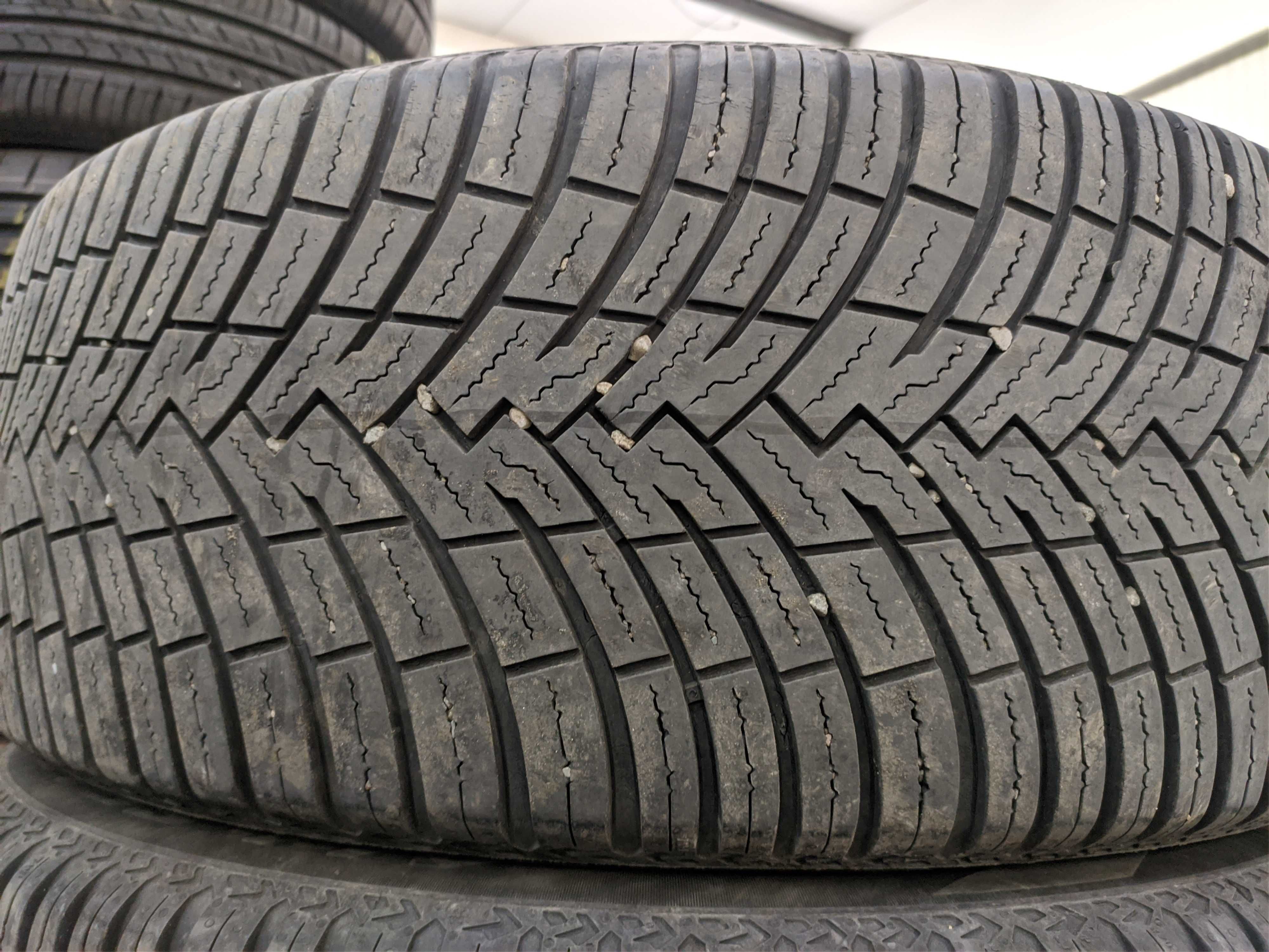 4бр Всесезонни Гуми 235 55 18 - Pirelli - DOT 2023