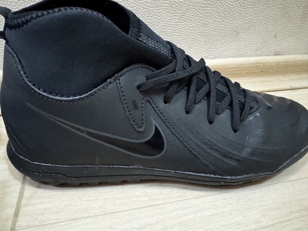 Маратонки-Стоножки Nike Phantom Luna 2; 40 номер