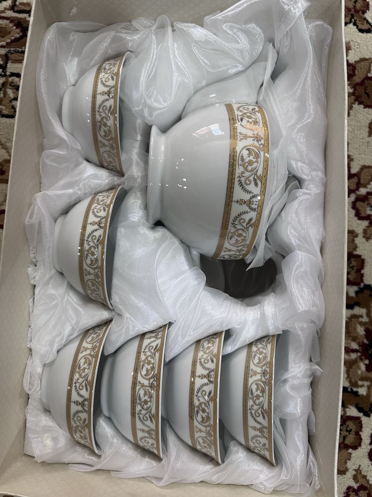 Чайный сервис, набор посуды