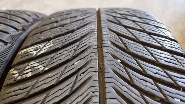 225/45/19 MICHELIN 4бр