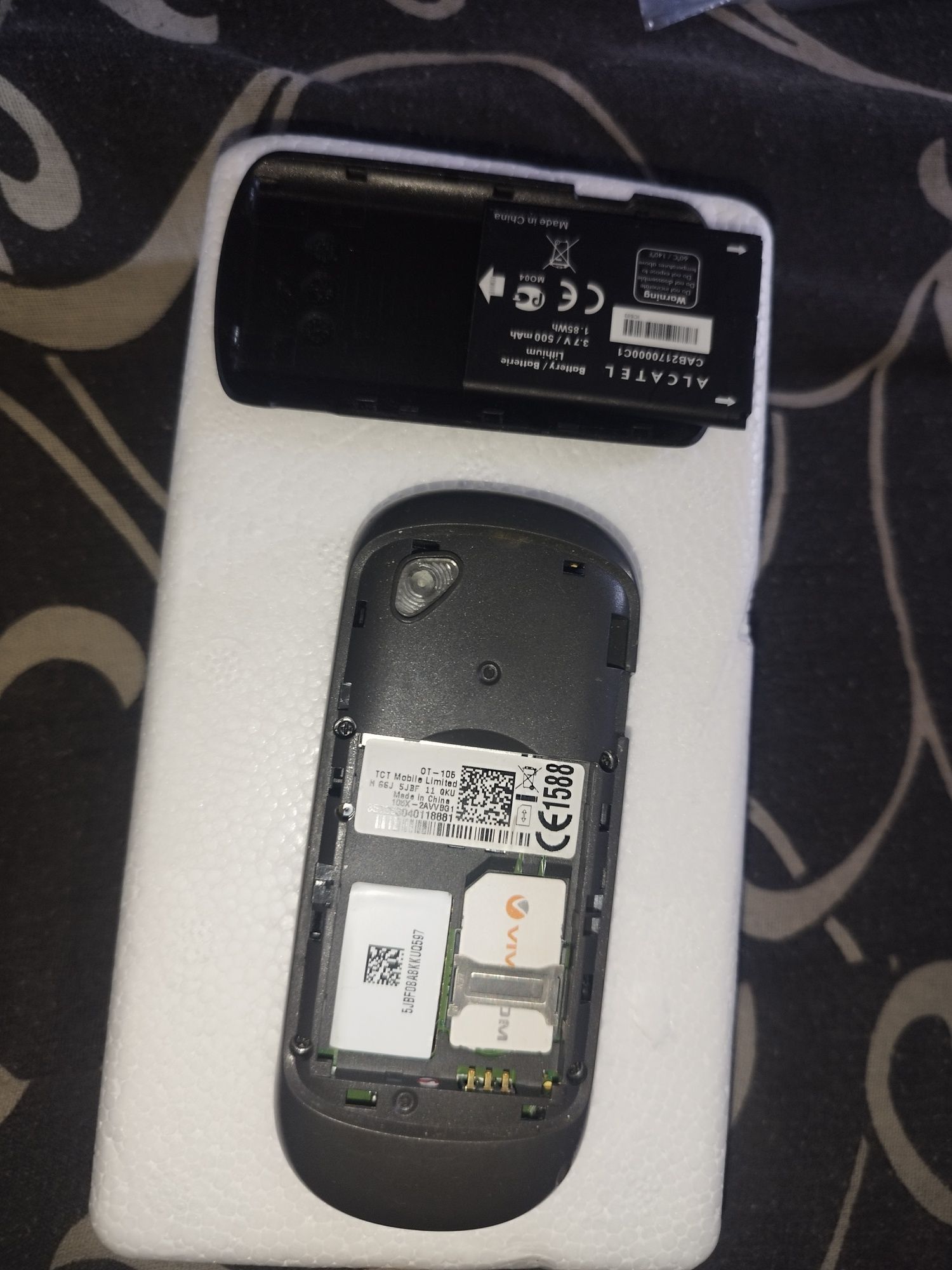 Мобилен апарат Alcatel OT 105