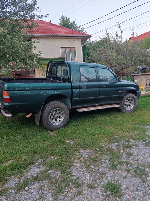 Vând Mitsubishi L200