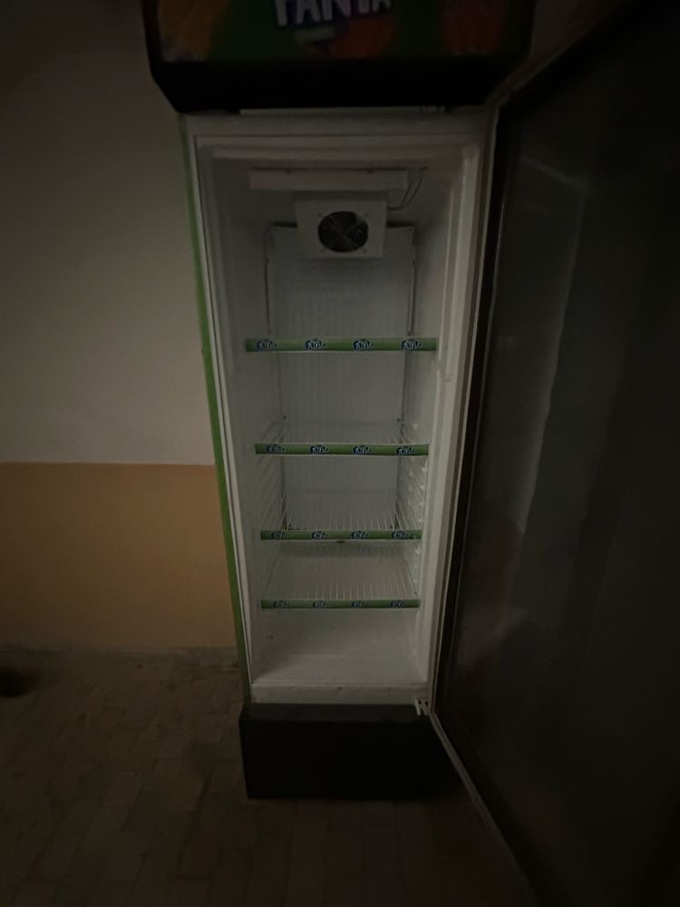 Xaladilik vetrina