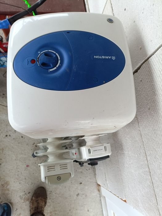 Calorifere albatros și Heinner plus boiler electric ariston