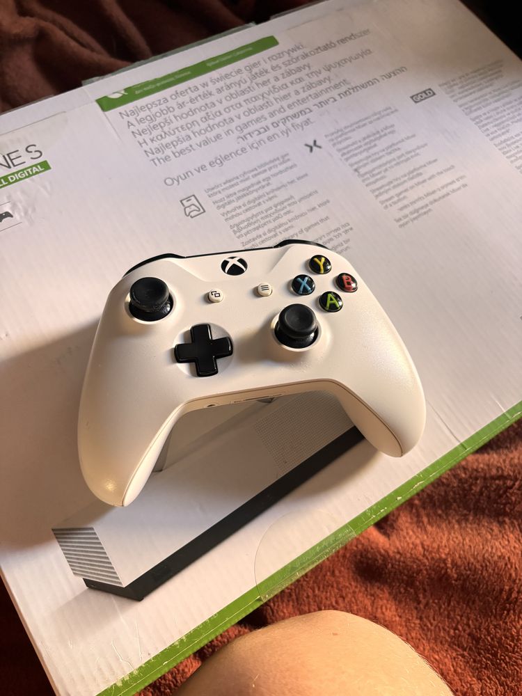 xbox one s all digital,1TB