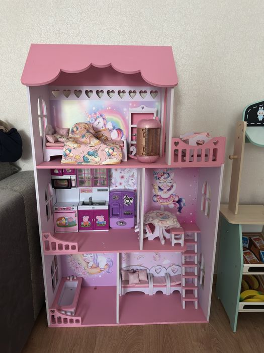 Продам кукольный домик и прочие игрушки