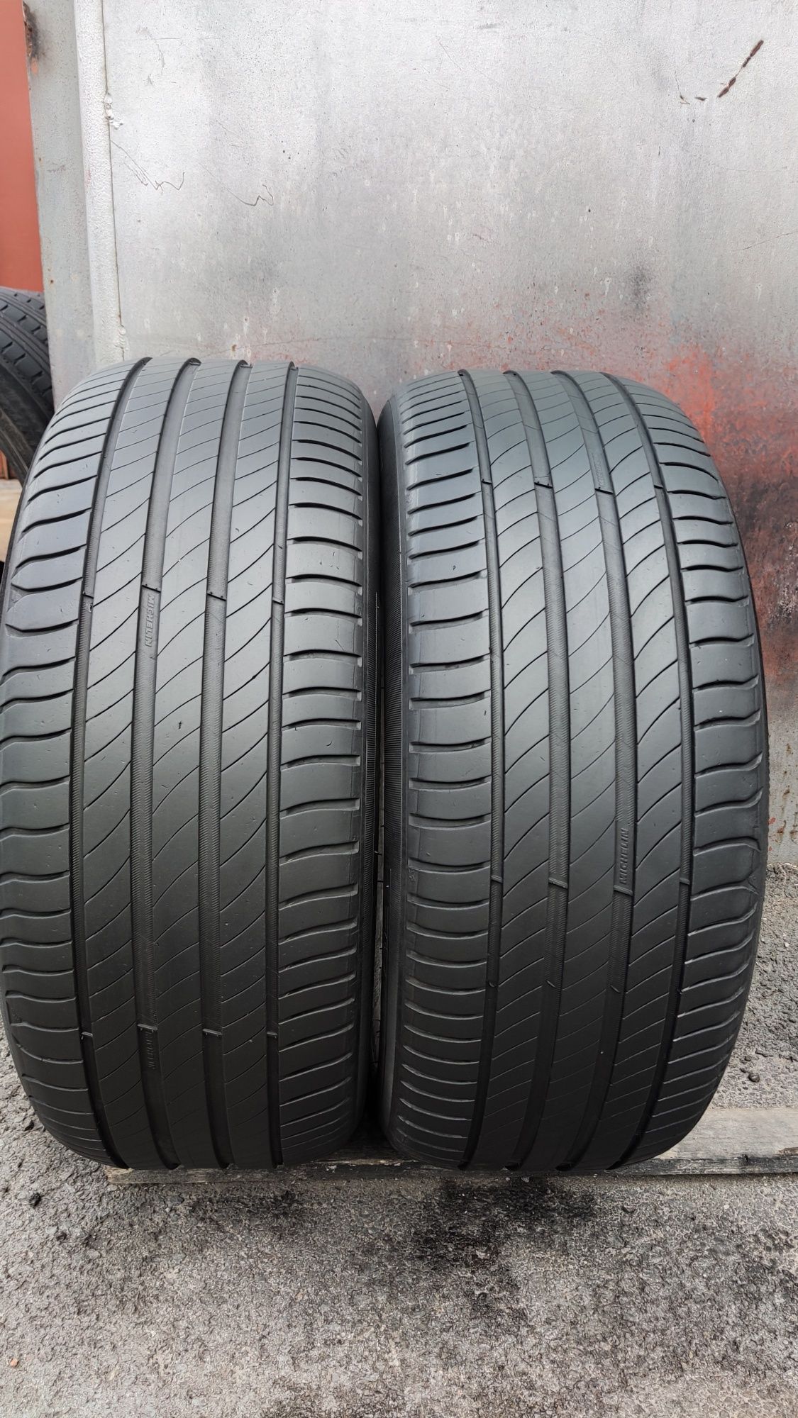 2бр. летни гуми 225/55/17 Michelin Primacy 4 
dot21
6.5mm
Добро състоя