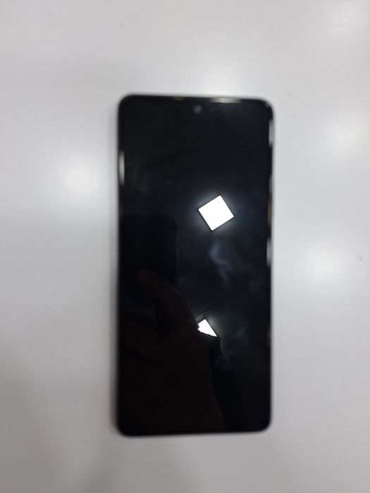 Телефон сотилади