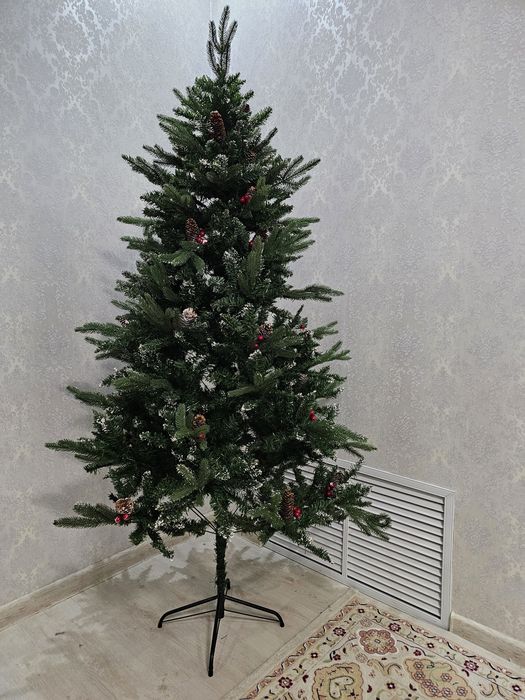 Ёлка искусственная