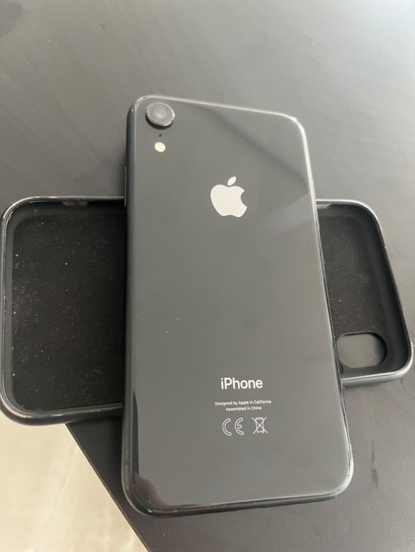 ipfone XR във много добро състояние 220лв 80%