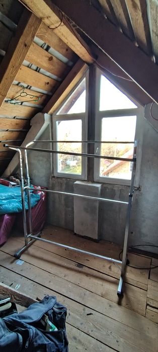 Haine noi, stendere ptr umerașe, busturi damă și bărbați, umerase