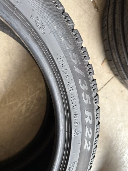 325/35/22//285/40/22 PIRELLI