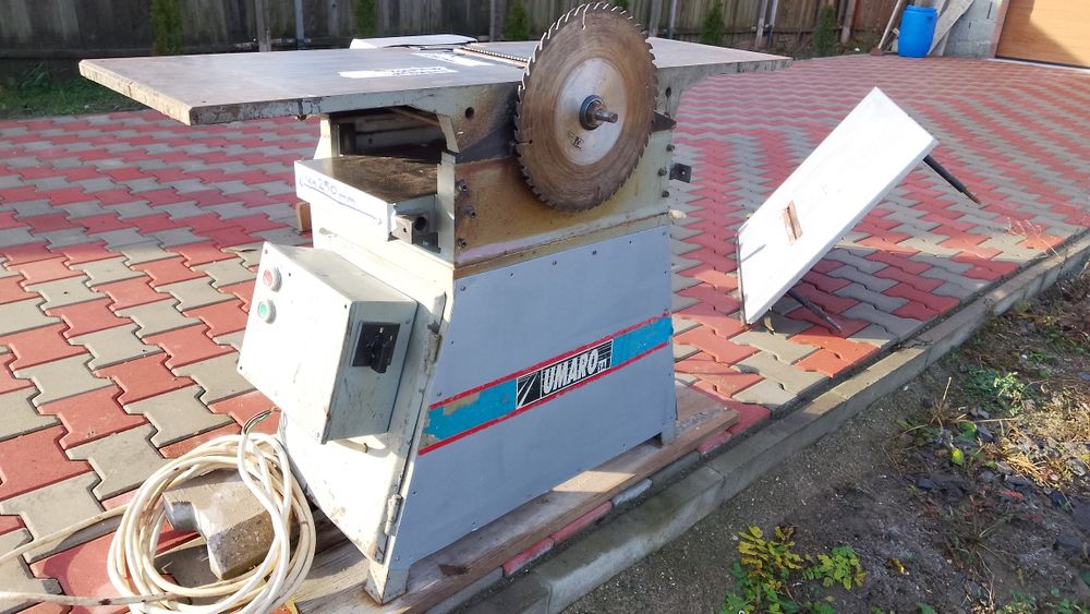 Vând Circular /Abrich  380 V