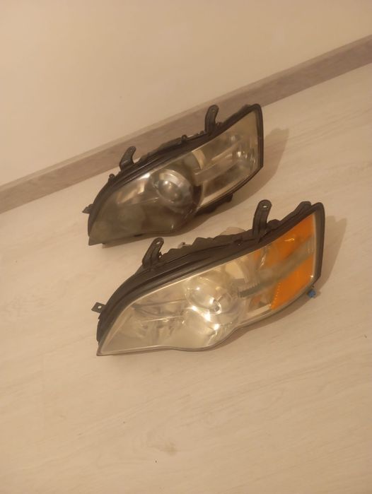 Продам фары на Субару аутбак б/у.