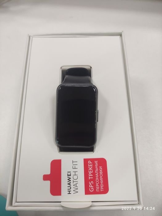 Продам часы Huawei Fit