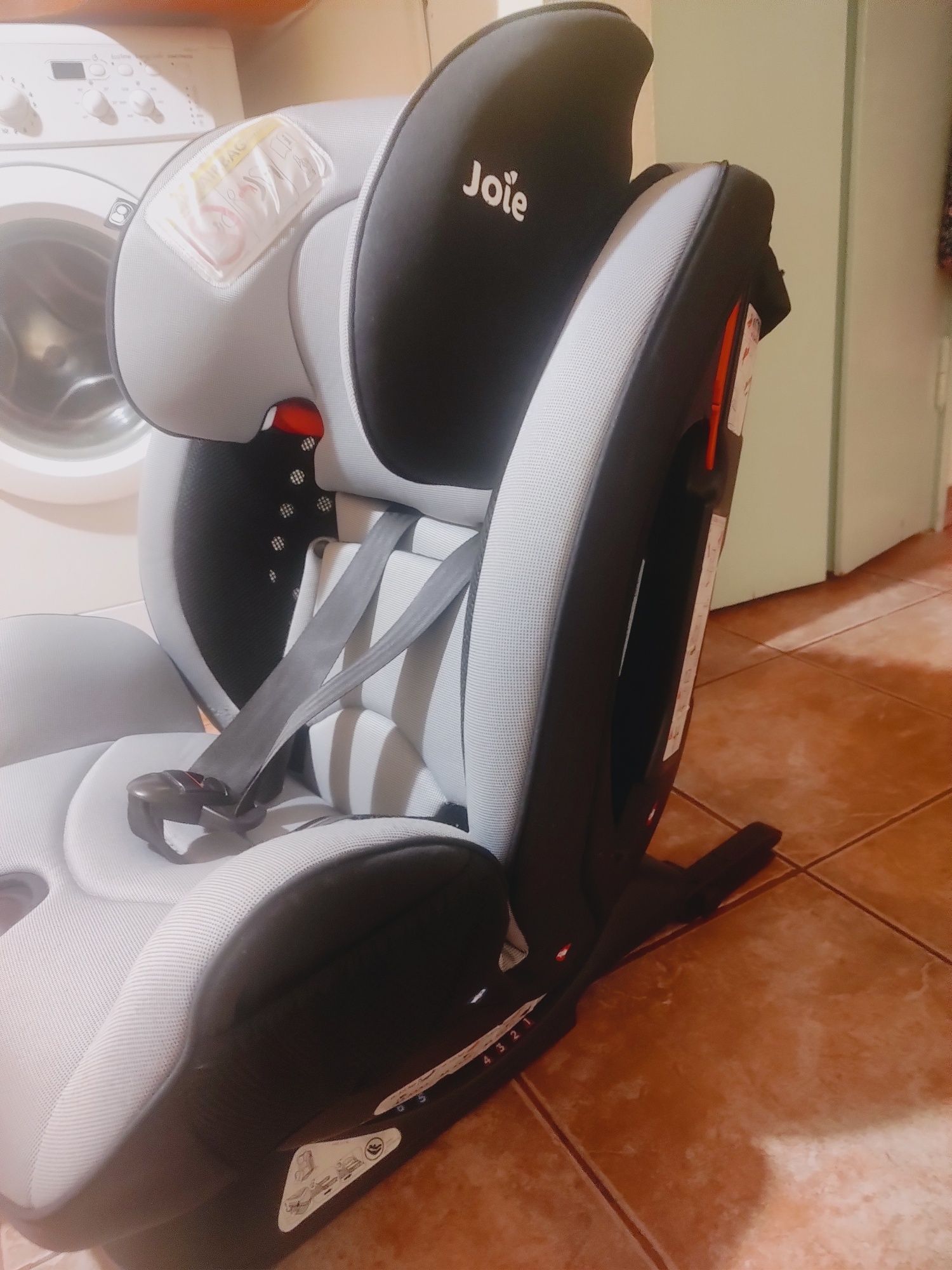 Scaun auto Joie Stages Fx cu Isofix