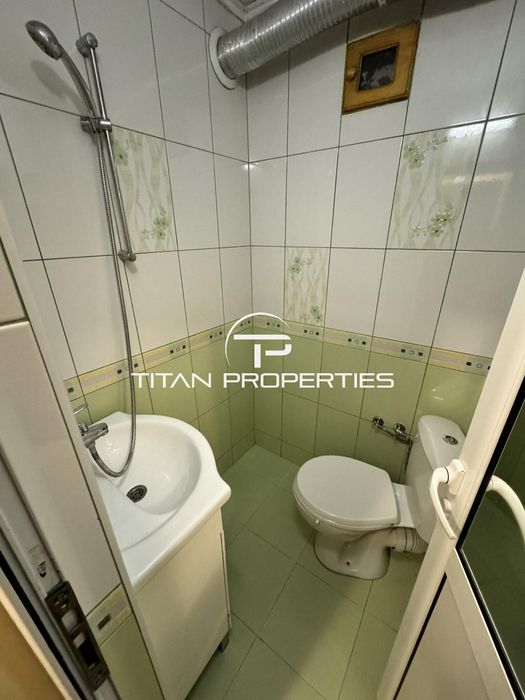 Дава се под наем Двустаен апартамент в Бургас, Център - 65 кв.м за 382.5 € - Снимка #6