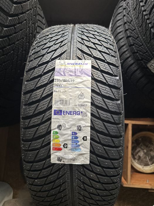 4бр. Нови зимни гуми Michelin Pilot Alpin 5 235/40/19 96W