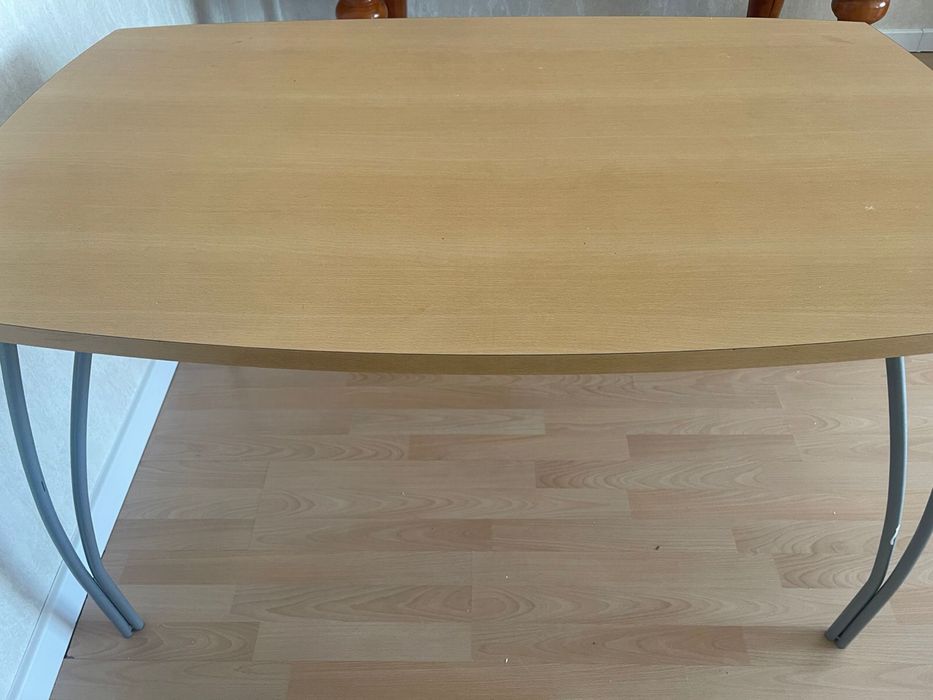 Продам Стол кухонный