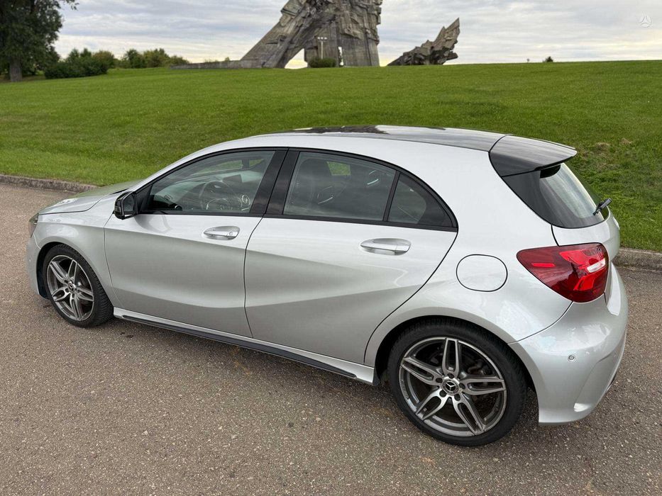 Mercedes Benz A180 AMG Line