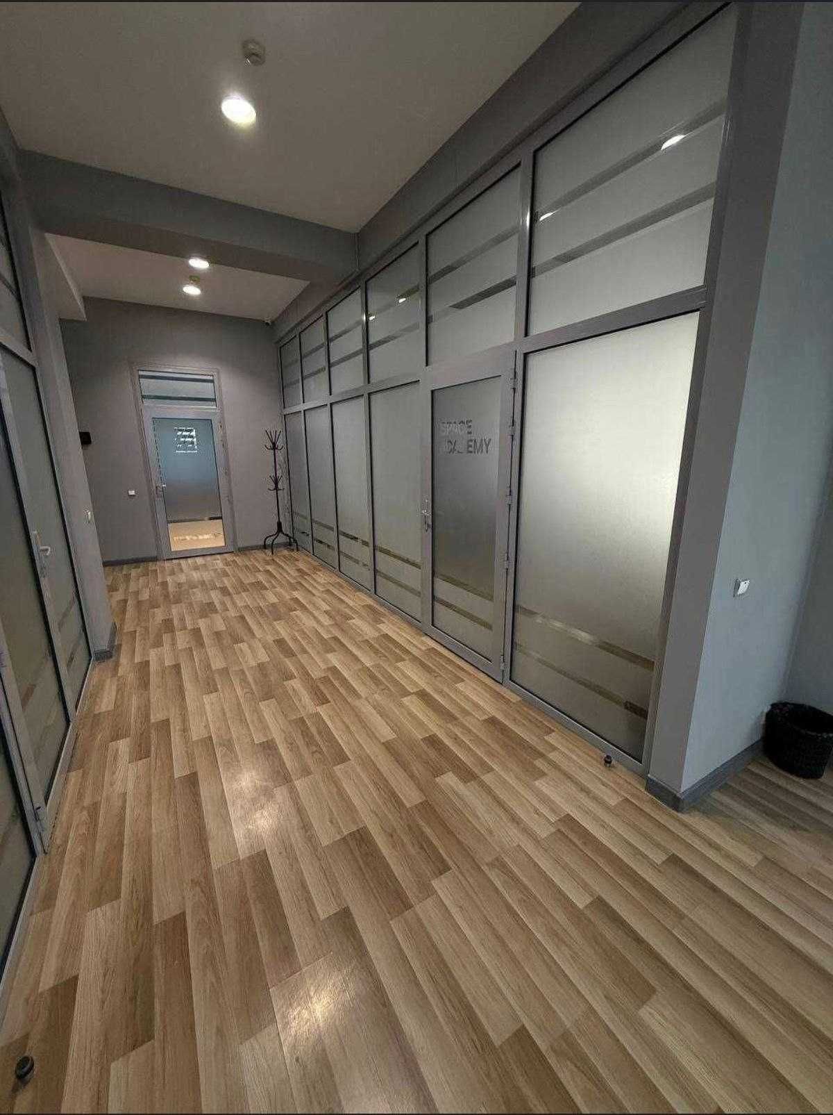 НЕЖИЛОЕ ПОМЕЩЕНИЕ Под офис Дружба народов  60м²