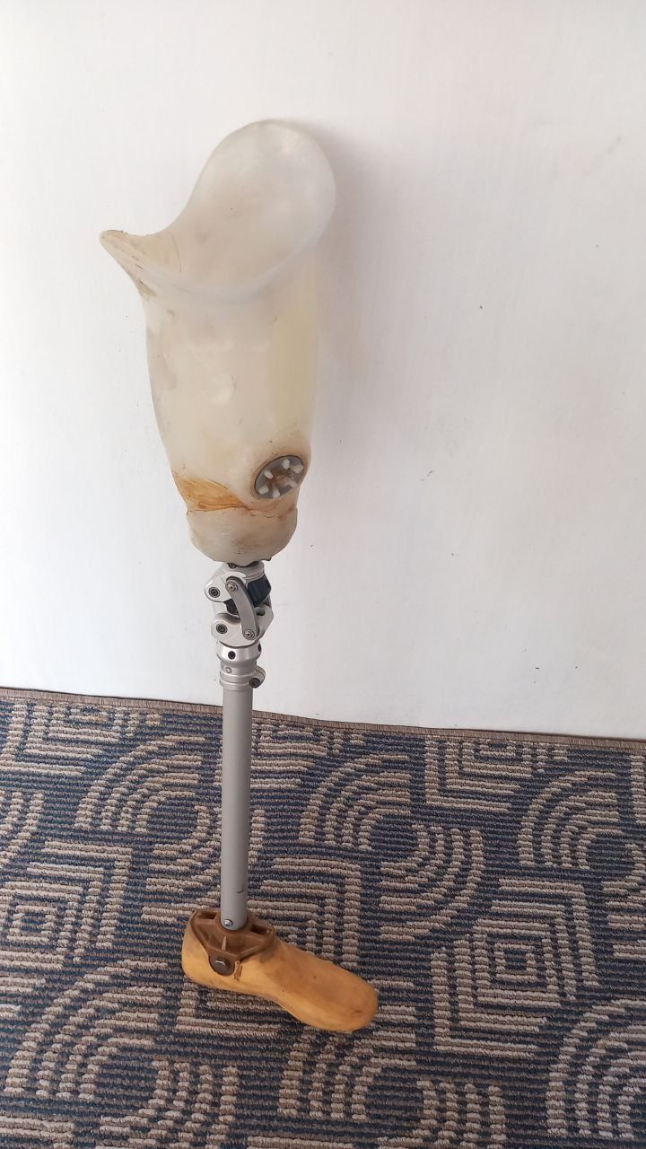 Holati udar oladiganlar aloqaga chiqsin