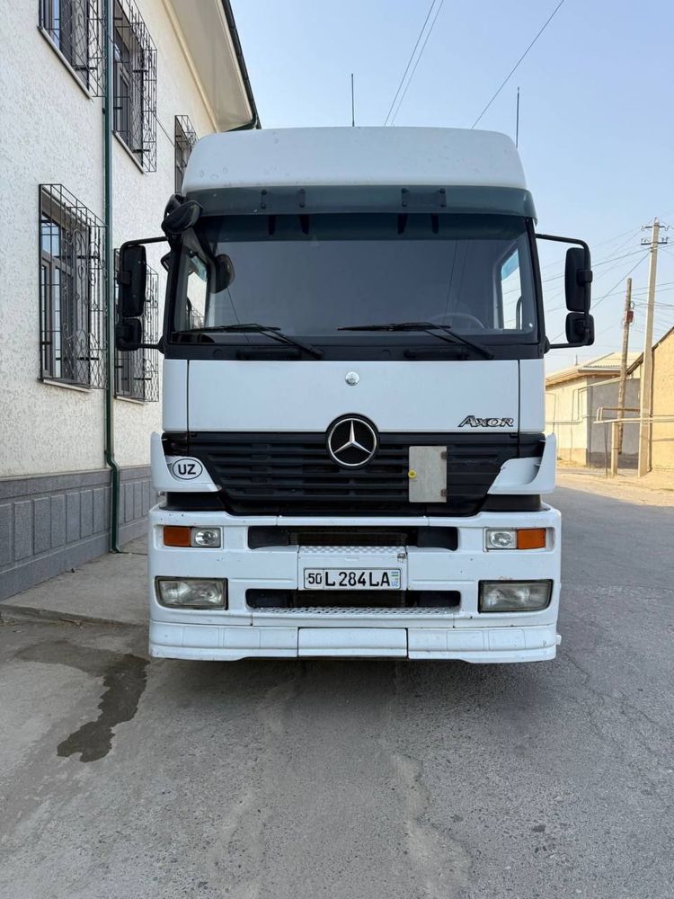 Mercedes Axor sotiladi ideal moshina qulay narxda