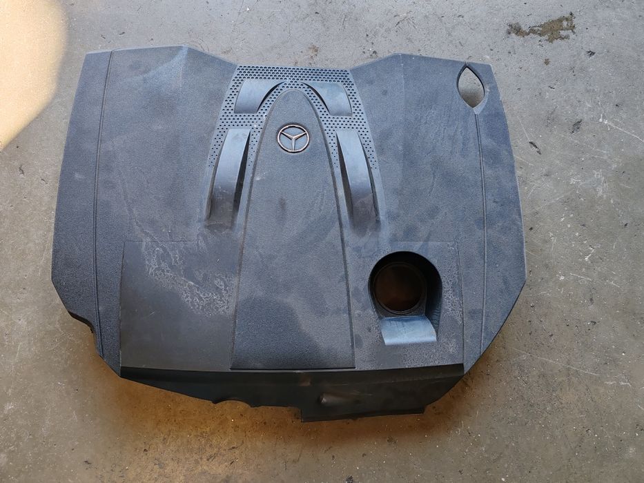 Capac motor Mercedes c clasa w 204 2.2d 200lei