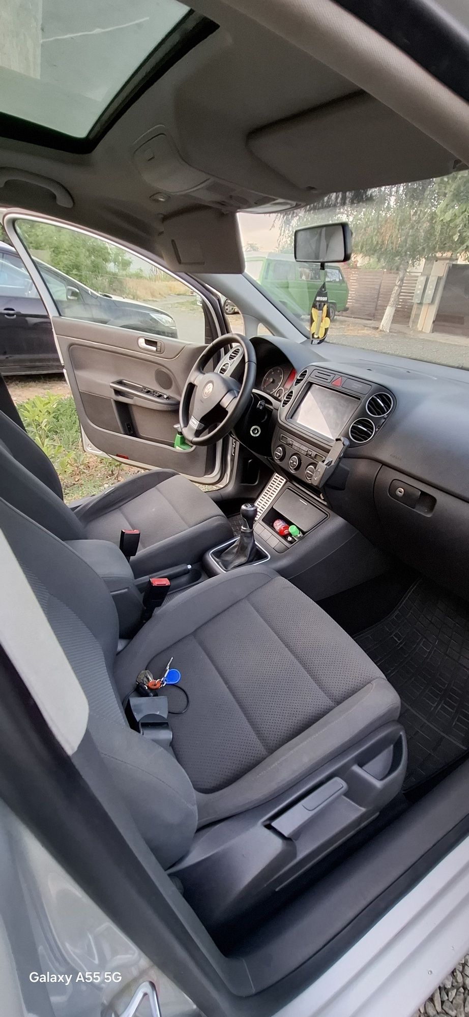 Vând VW Golf Plus TOUR V 1,9 TDI