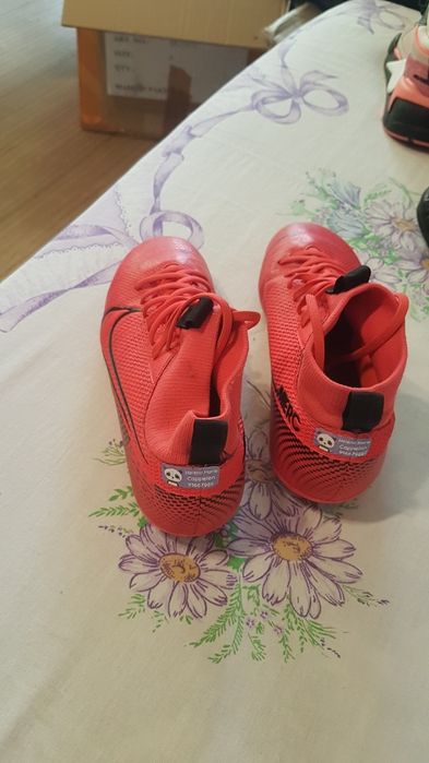 adidasi fotbal băieți Nike nr 33