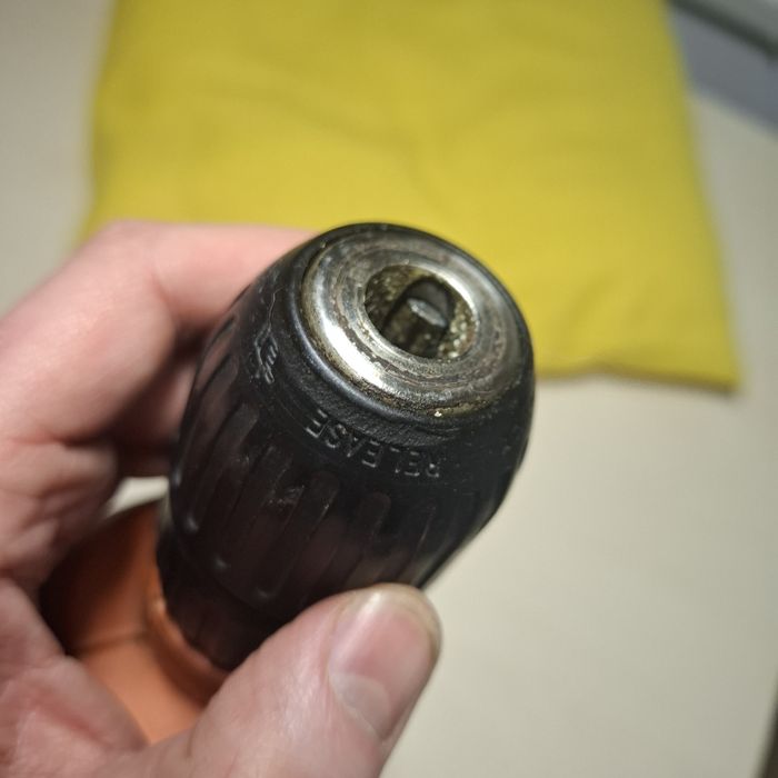 bormașina T. I. P.  SB 1100-2.cu fir.