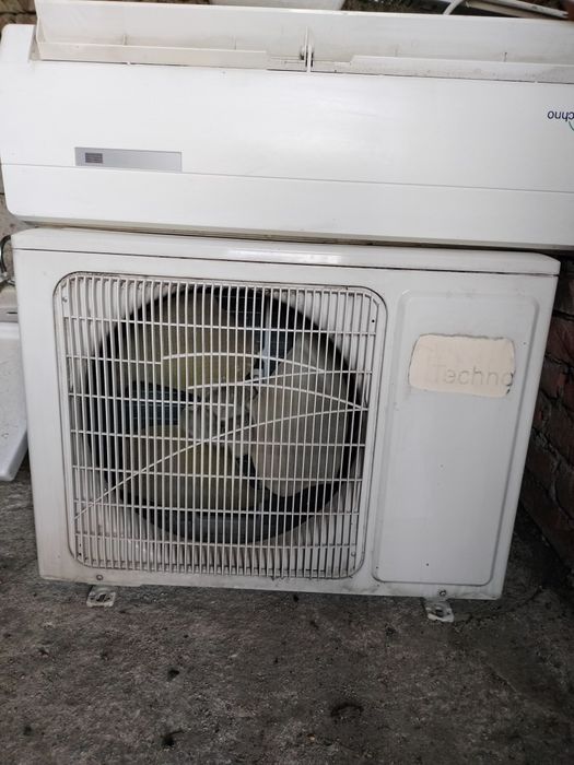 Vând aparat de aer condiționat