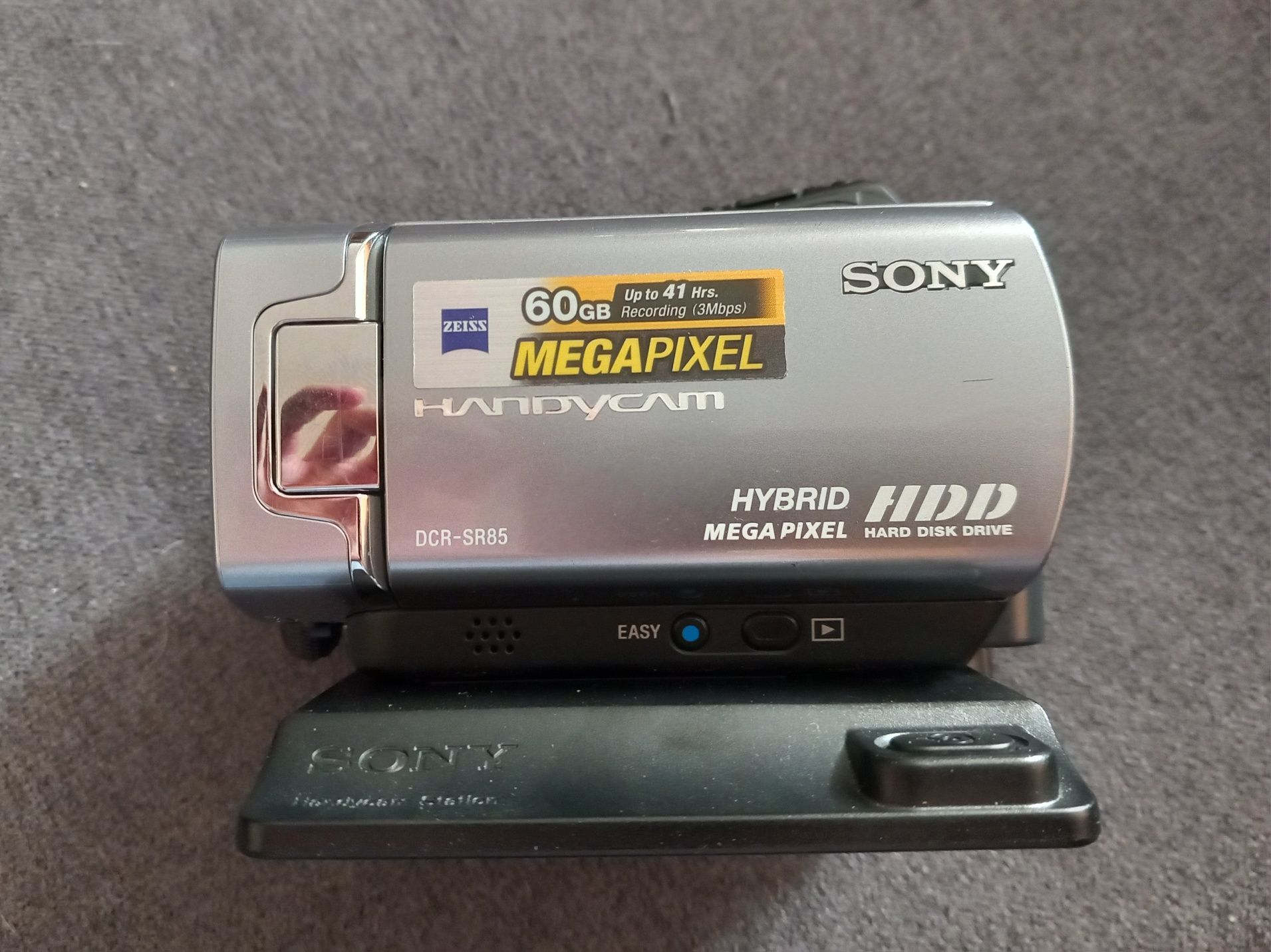 Sony DCR-SR85 видеокамера