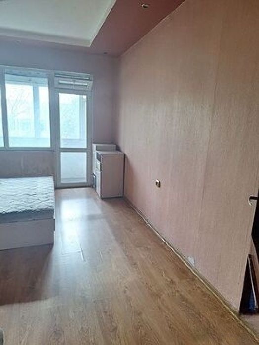 Продава се Тристаен апартамент в Бургас, Победа - 103 кв.м за 427 €/кв.м - Снимка #1
