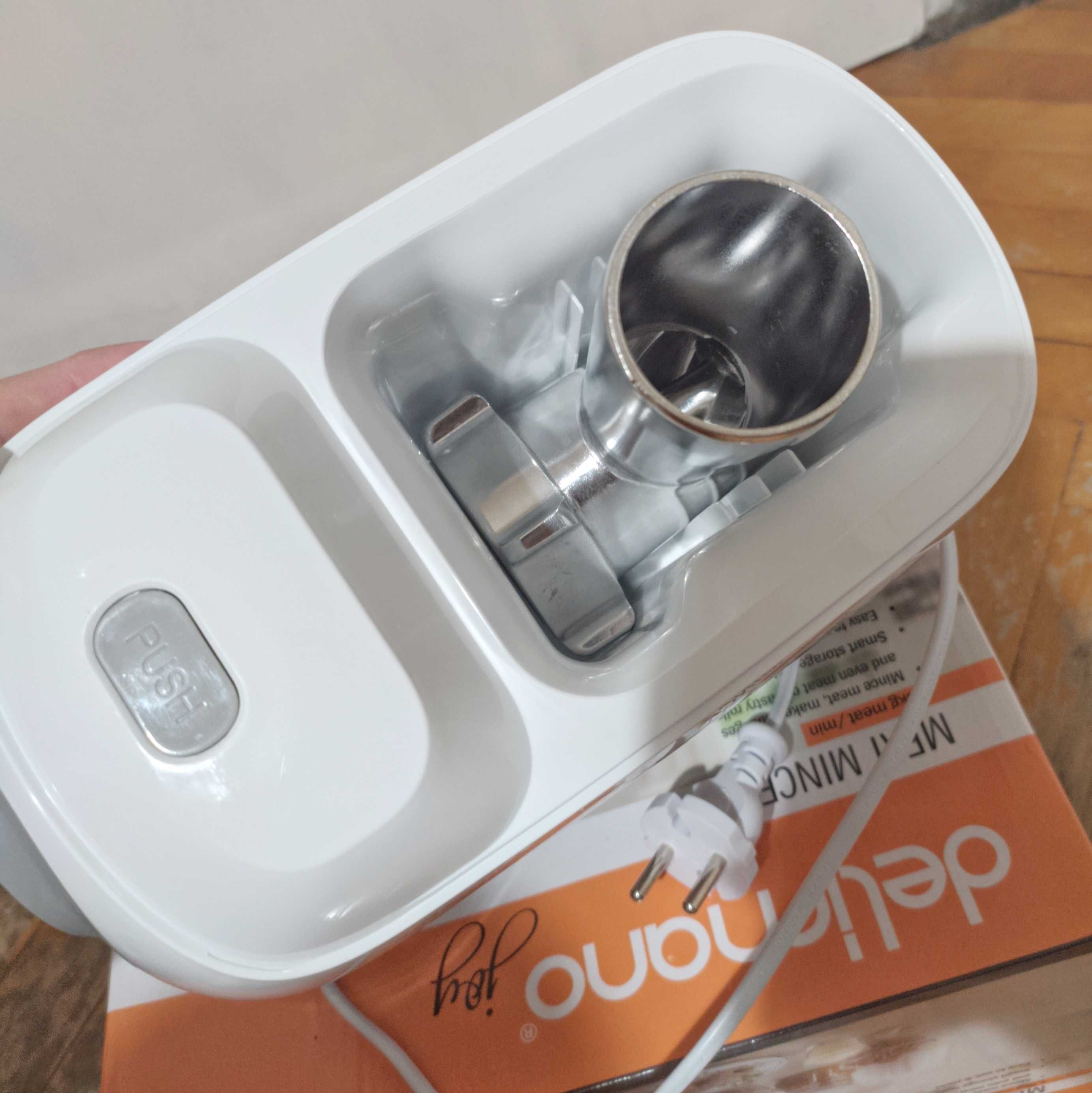 Delimano мелачка 600W