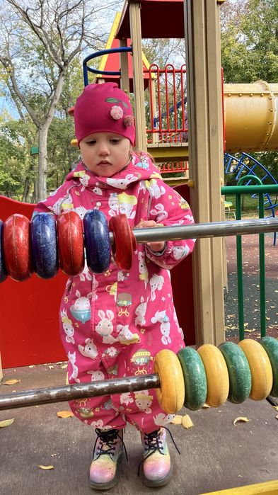 Продам комбинезон 98