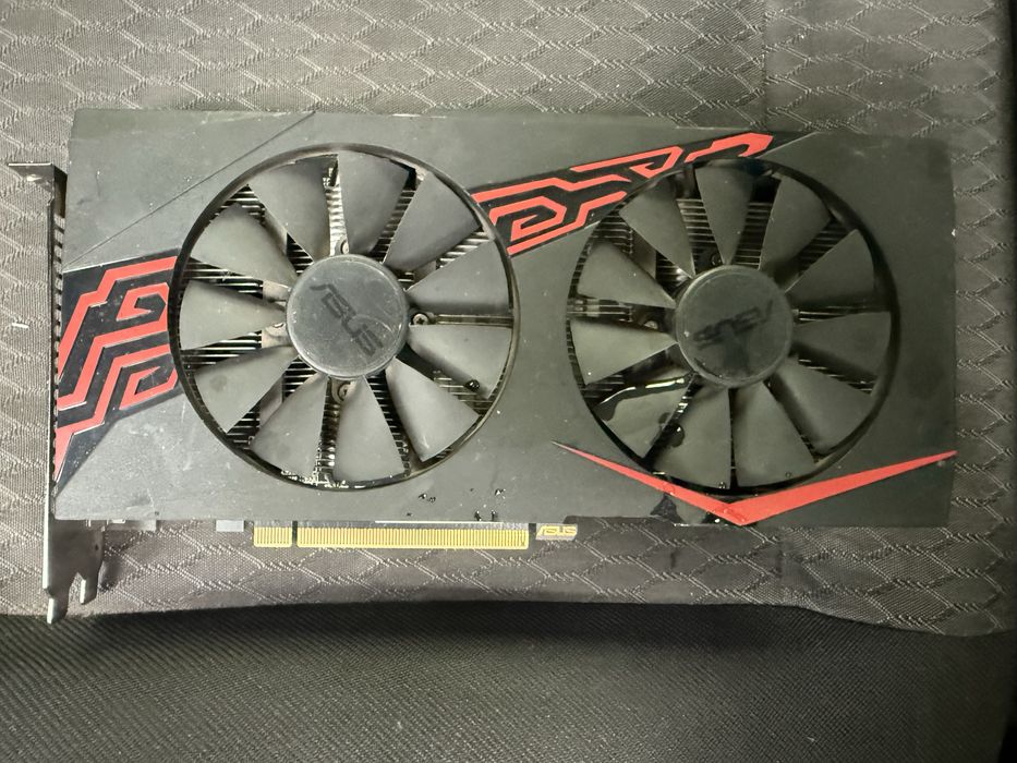 Видеокарта Asus rx580 4 gb