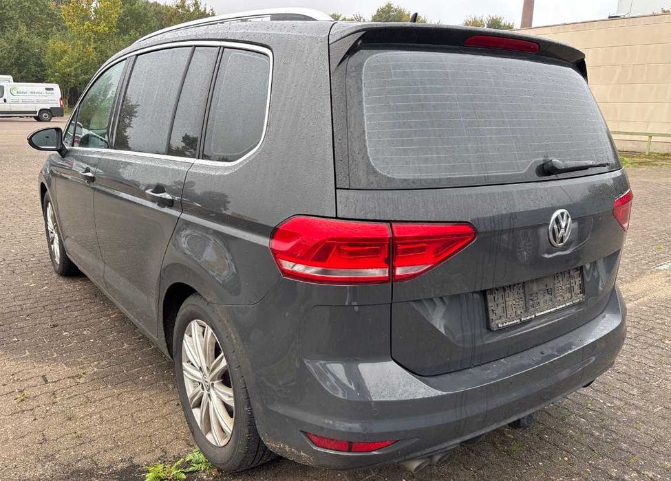vw touran  2.0d dsg 2017 locatie Germania rate fixe far avans prin tbi