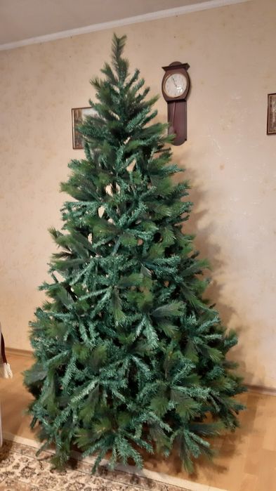 Елка искусственная