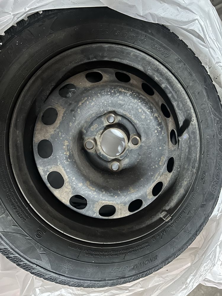 Продавам метални джанти 4x100