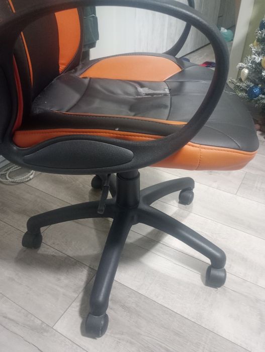 Геймърски стол...