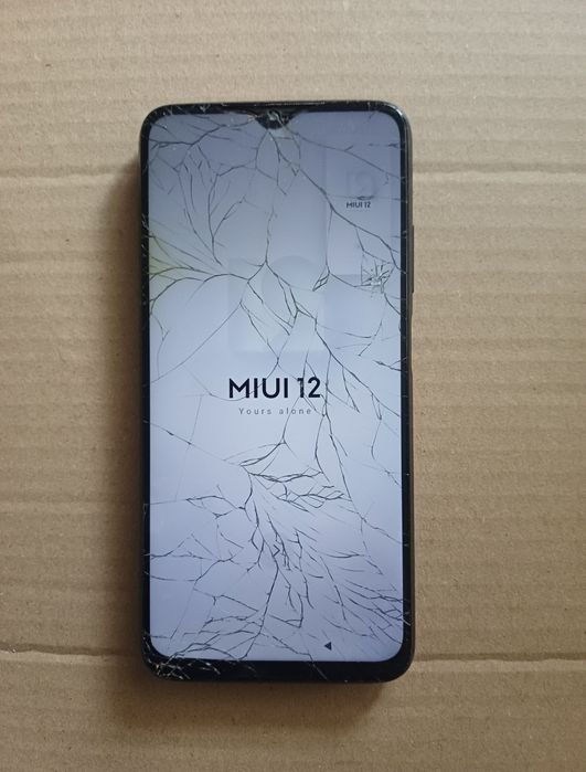 Xiaomi Redmi 9T cu displayul crapat
Touch-ul nu functioneaza
Se vinde