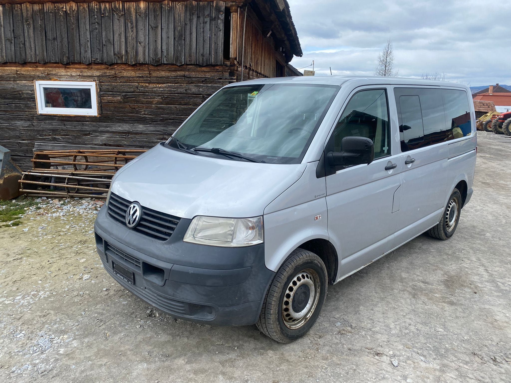 VW T5 autoturism 8 locuri 2009