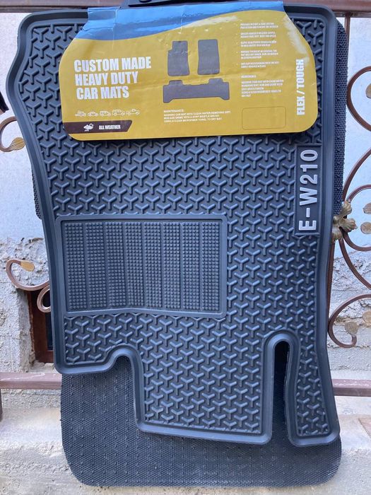 Коврик резиновые 
Mercedes-Benz W210