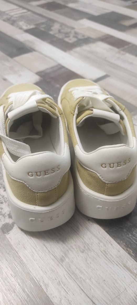 Кецове GUESS/Гесс